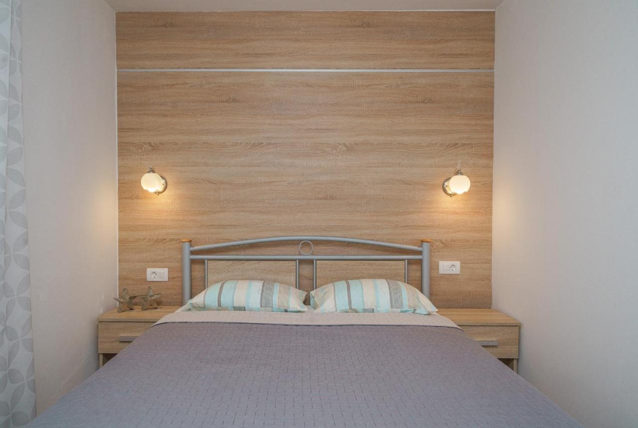 Apartments Vesna Vodice Bilik gambar